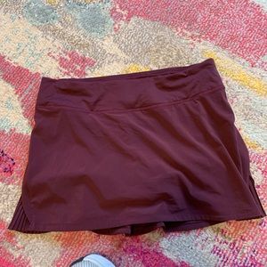 Lululemon maroon skirt size 8